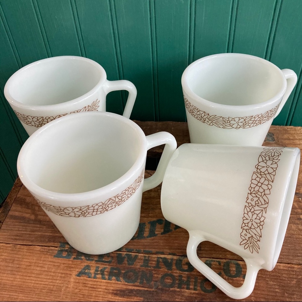 Pyrex Coffee Mugs (4)